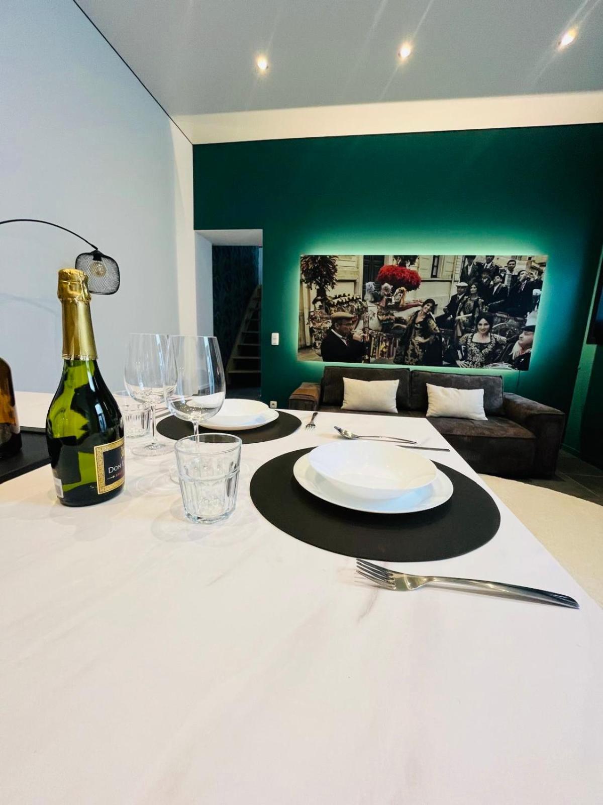Les Chartriers D&G Apartment Mons Exterior photo